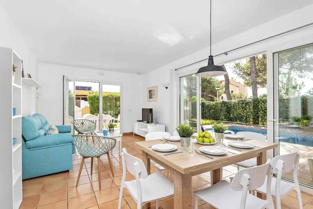 ヴィラ Marta 3 Bedroom Villa, Cala Blanca