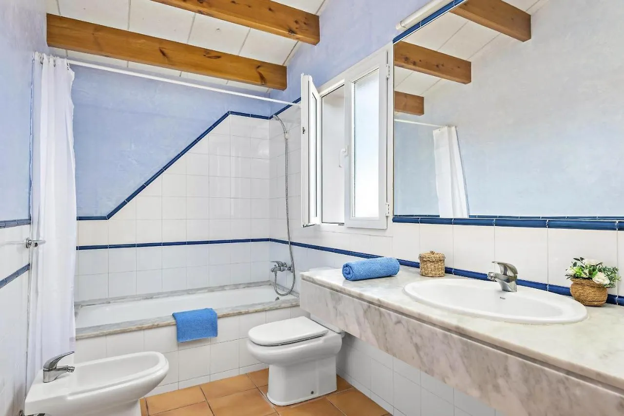 Marta 3 Bedroom Villa, Cala Blanca